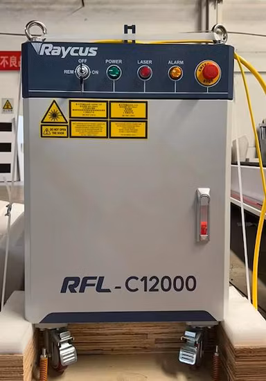 Máquina de soldadura de corte de fibra de módulo único de potencia láser de fibra Raycus Cw fuente láser Rfl